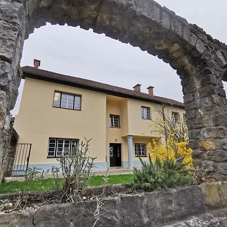 Maestro I. Apartment Lasko